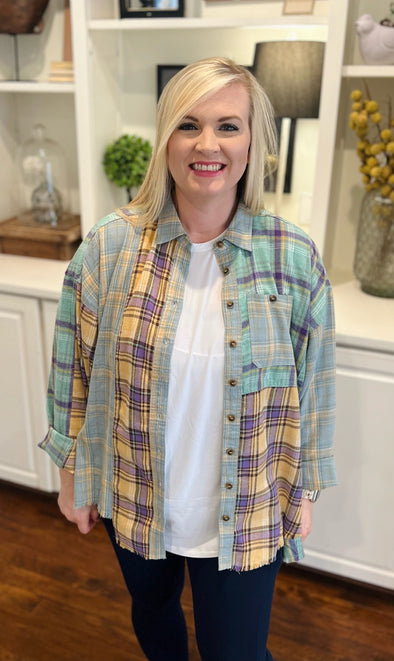 Casual Chic Button Down Top in Teal