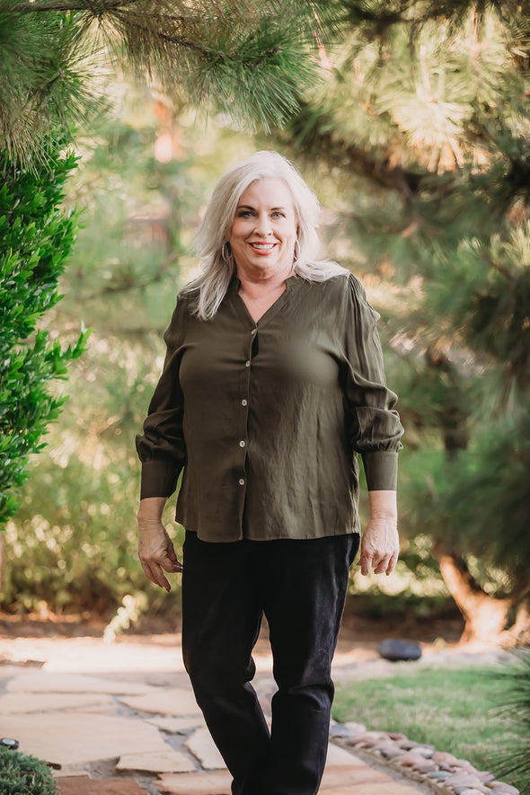 Haven Button Top