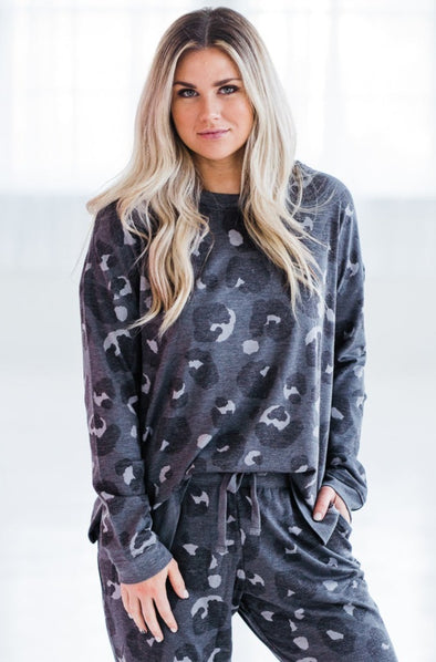 Fanning Gray Leopard Sweatshirt